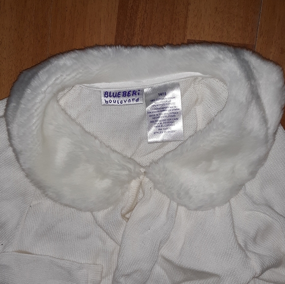 Sweater Gorgeous cropped cardigan with elegant furry collar - Picture 1 of 8